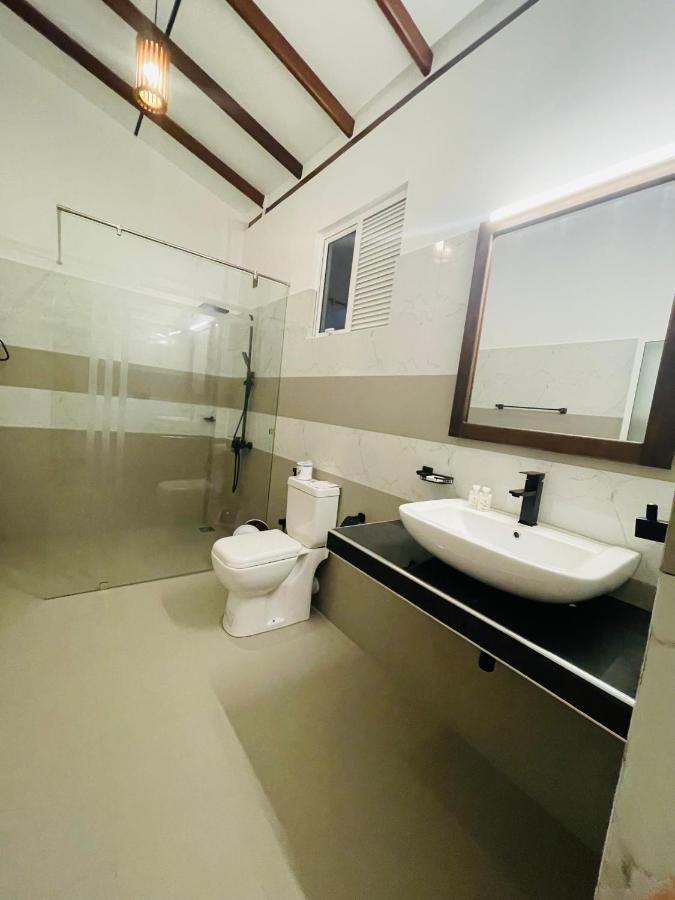 Dk Zur Einkehr Hotel アハンガマ エクステリア 写真