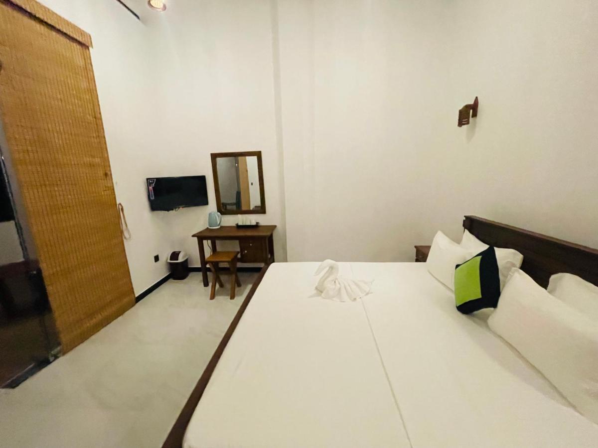 Dk Zur Einkehr Hotel アハンガマ エクステリア 写真