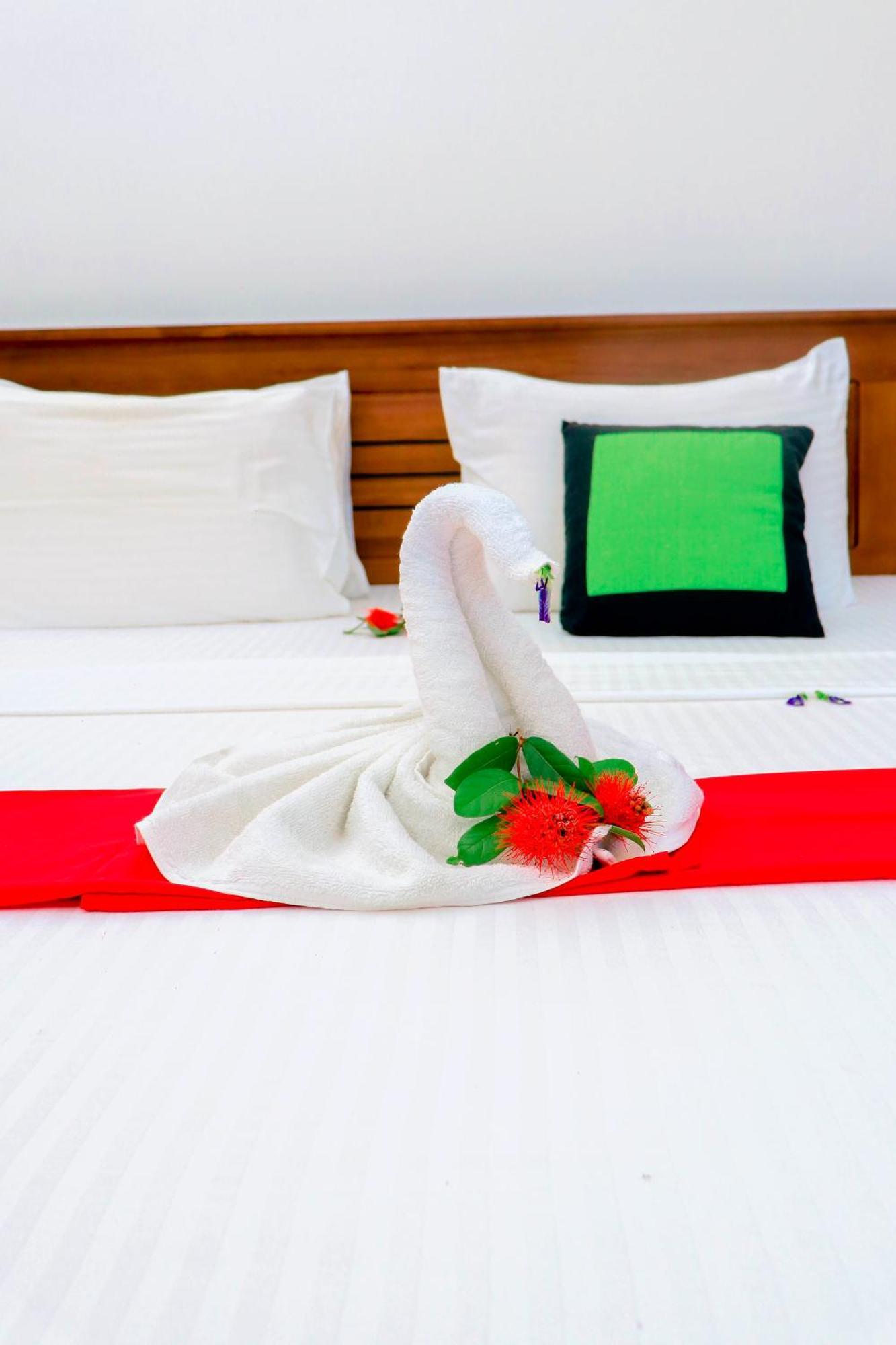 Dk Zur Einkehr Hotel アハンガマ エクステリア 写真