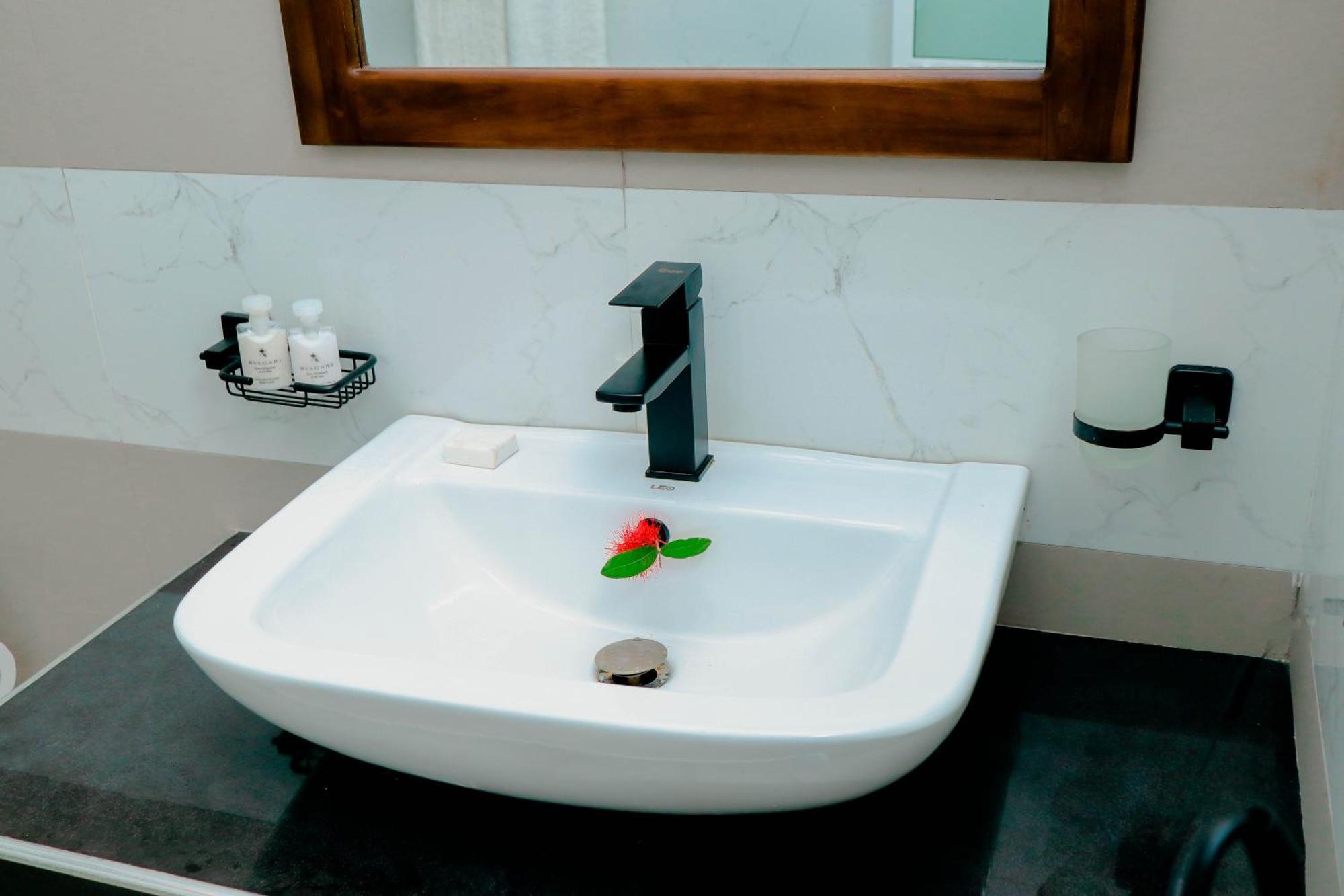 Dk Zur Einkehr Hotel アハンガマ エクステリア 写真