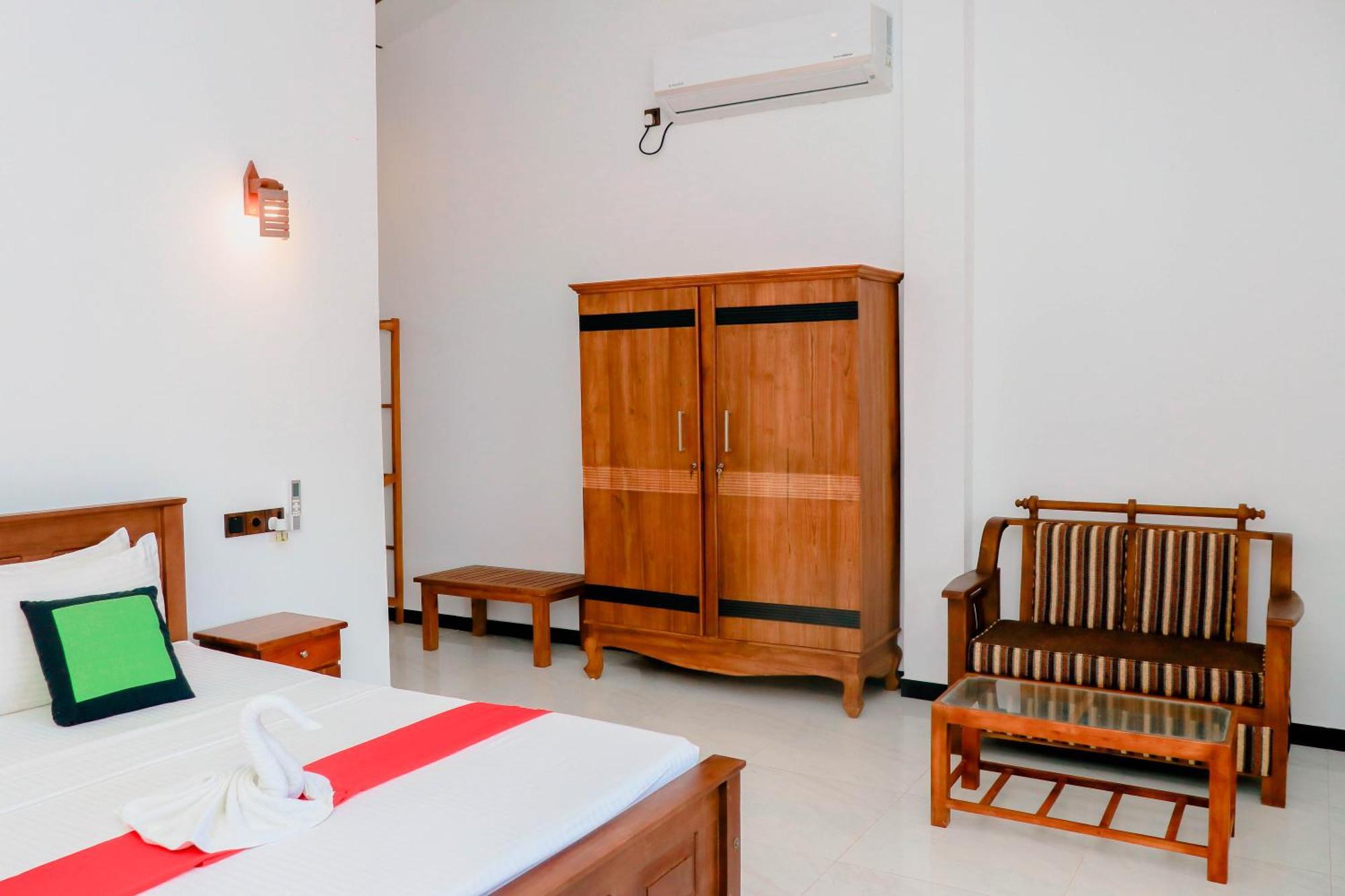 Dk Zur Einkehr Hotel アハンガマ エクステリア 写真
